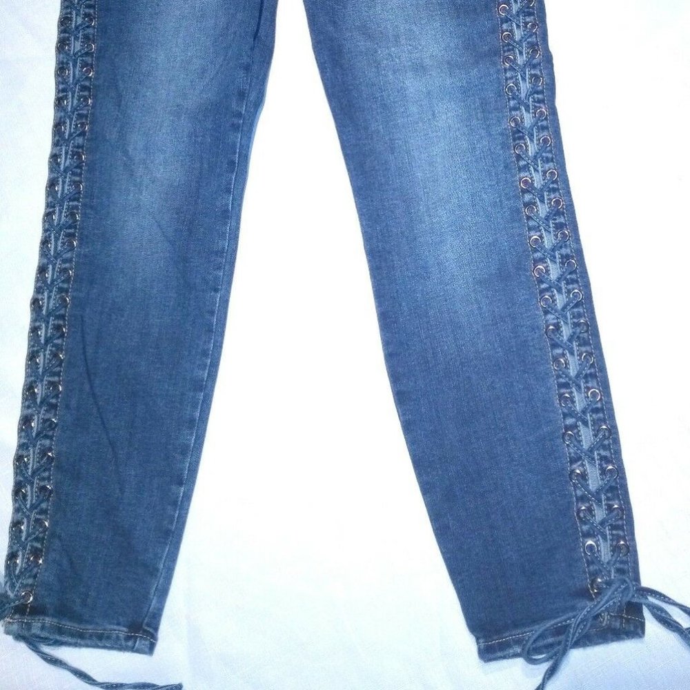 BEBE New Jeans Eyelet Lace Up Cropped Denim Sexy Women's 29 - Picture 2 of 5